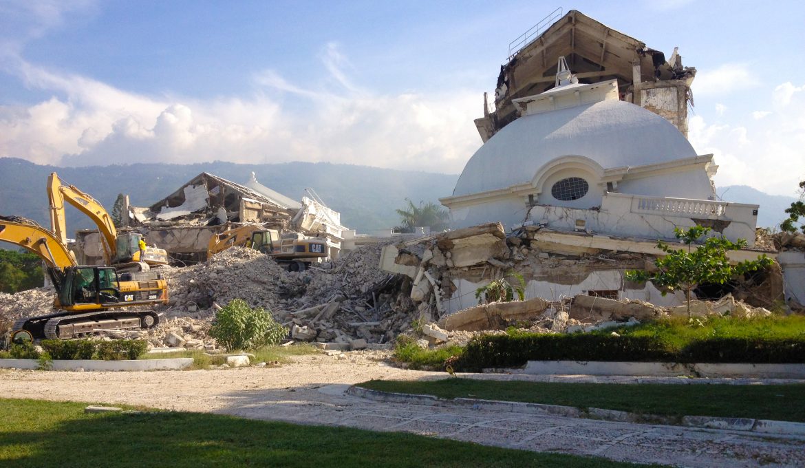 Cinco estrategias para que el Haití post terremoto recupere su comunicación internacional