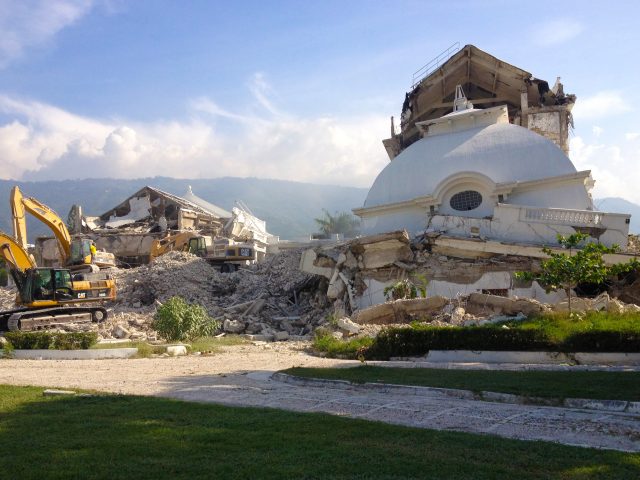 Cinco estrategias para que el Haití post terremoto recupere su comunicación internacional